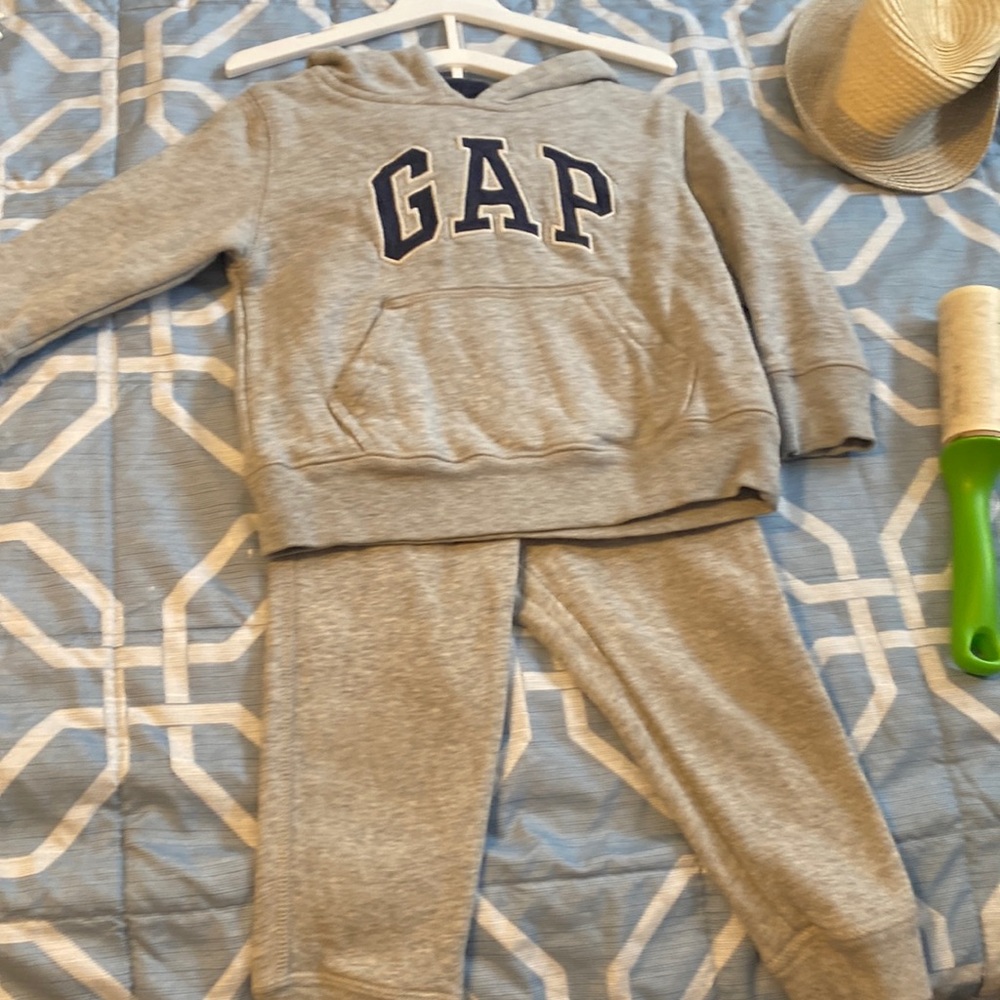 Gap baby outfit